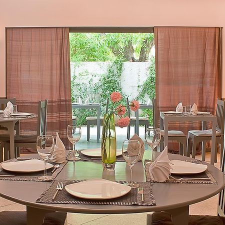 Amarya Villa Nuova Delhi Esterno foto